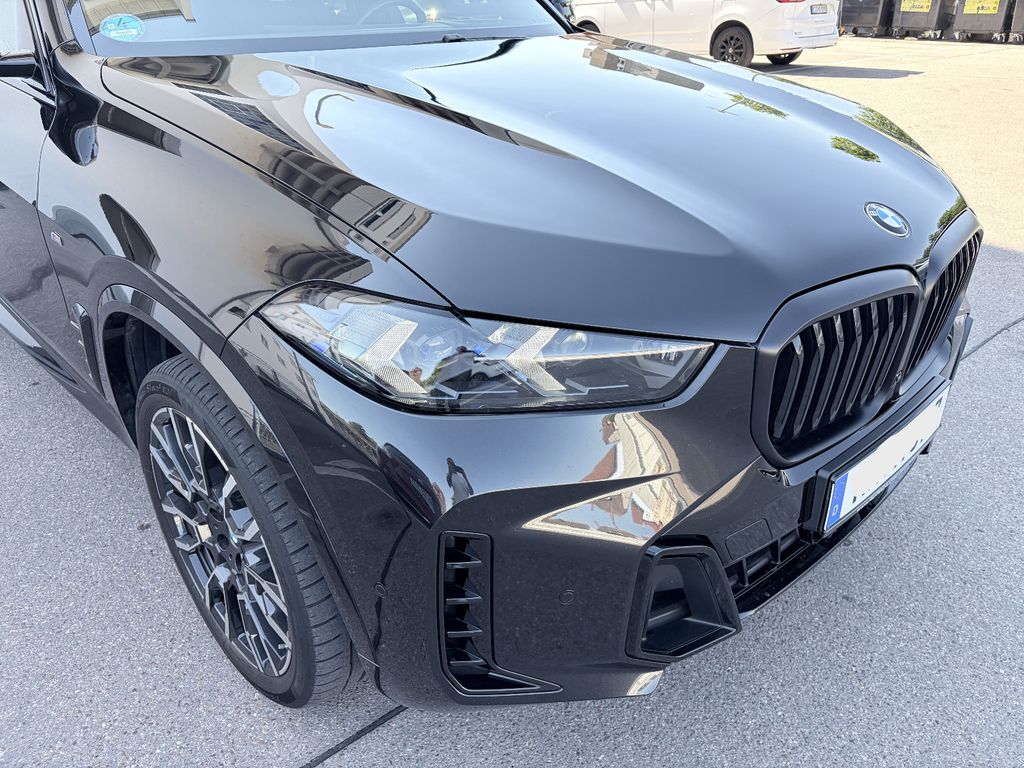 BMW X5 2023 г. Чёрный, пробег 59000 км