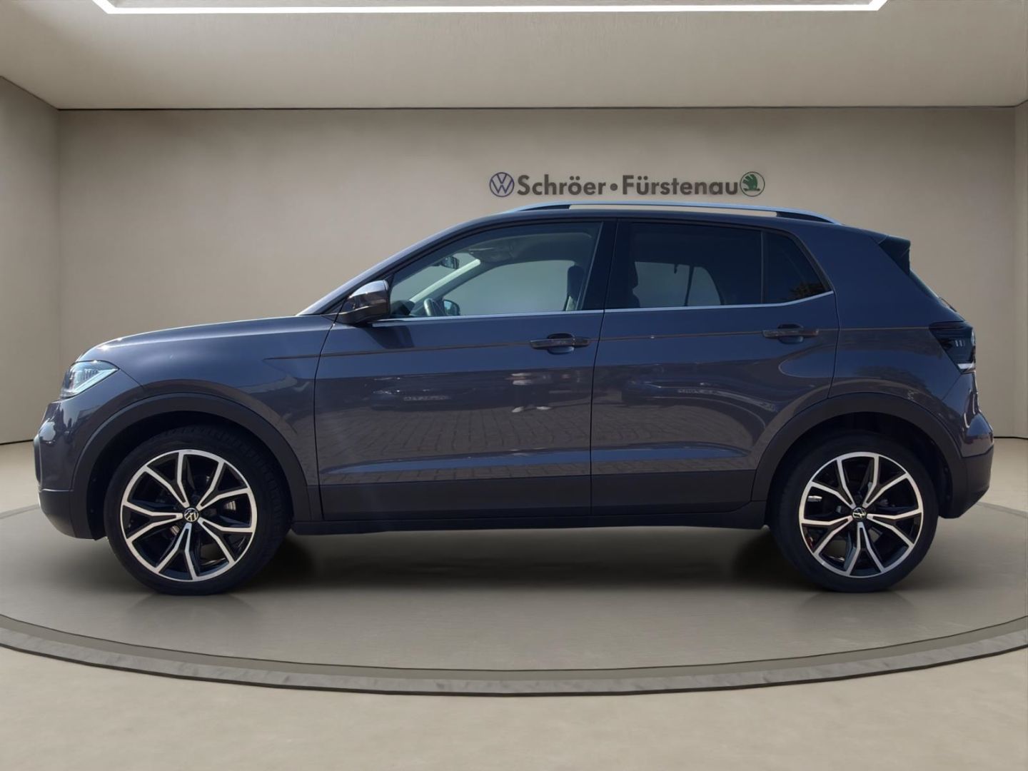 Volkswagen T-Cross 2022 г. Серый, пробег 40400 км
