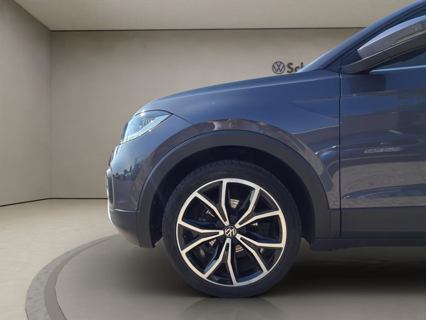 Volkswagen T-Cross 2022 г. Серый, пробег 40400 км