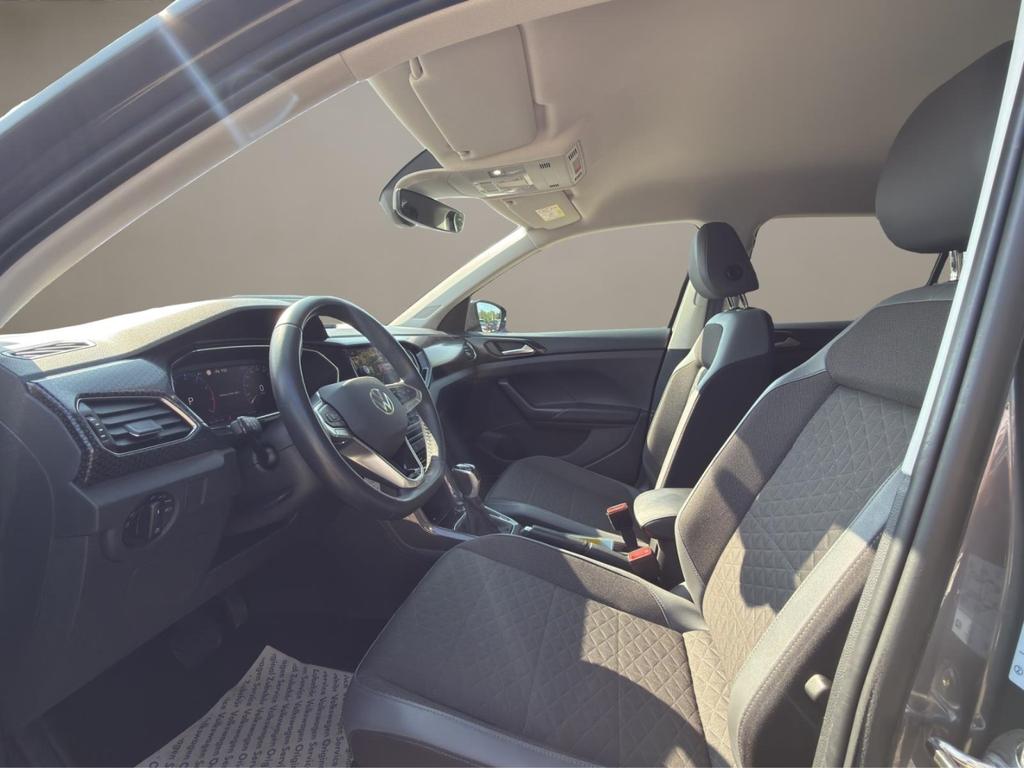 Volkswagen T-Cross 2022 г. Серый, пробег 40400 км