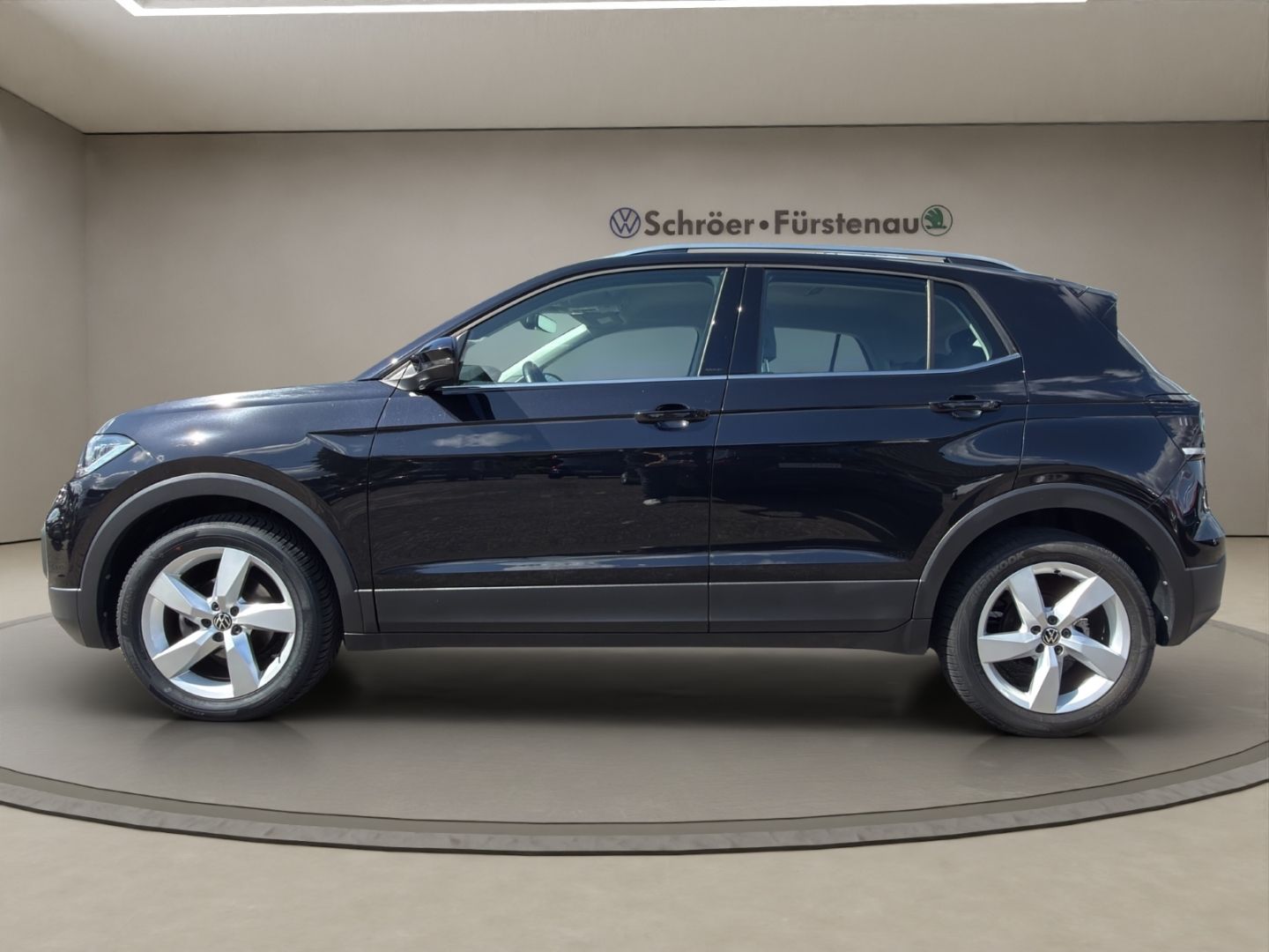 Volkswagen T-Cross 2022 г. Чёрный, пробег 46800 км