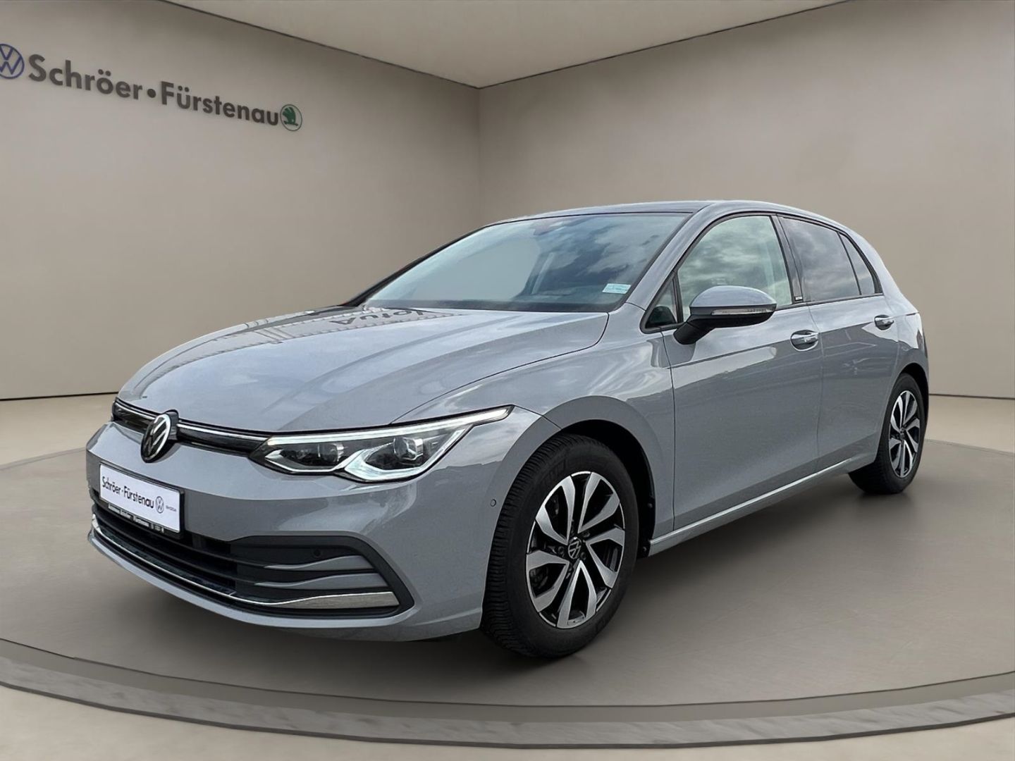 Volkswagen Golf 2022 г. Серый, пробег 49500 км