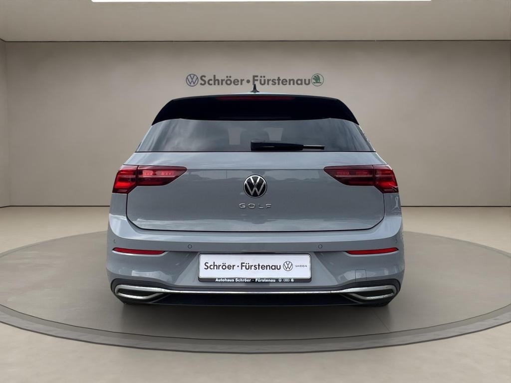 Volkswagen Golf 2022 г. Серый, пробег 49500 км