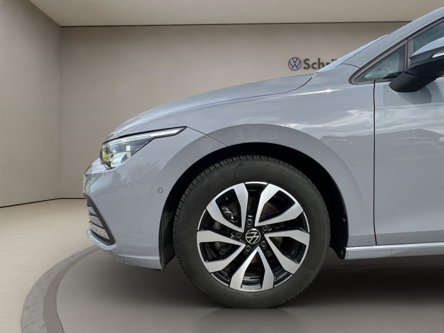 Volkswagen Golf 2022 г. Серый, пробег 49500 км