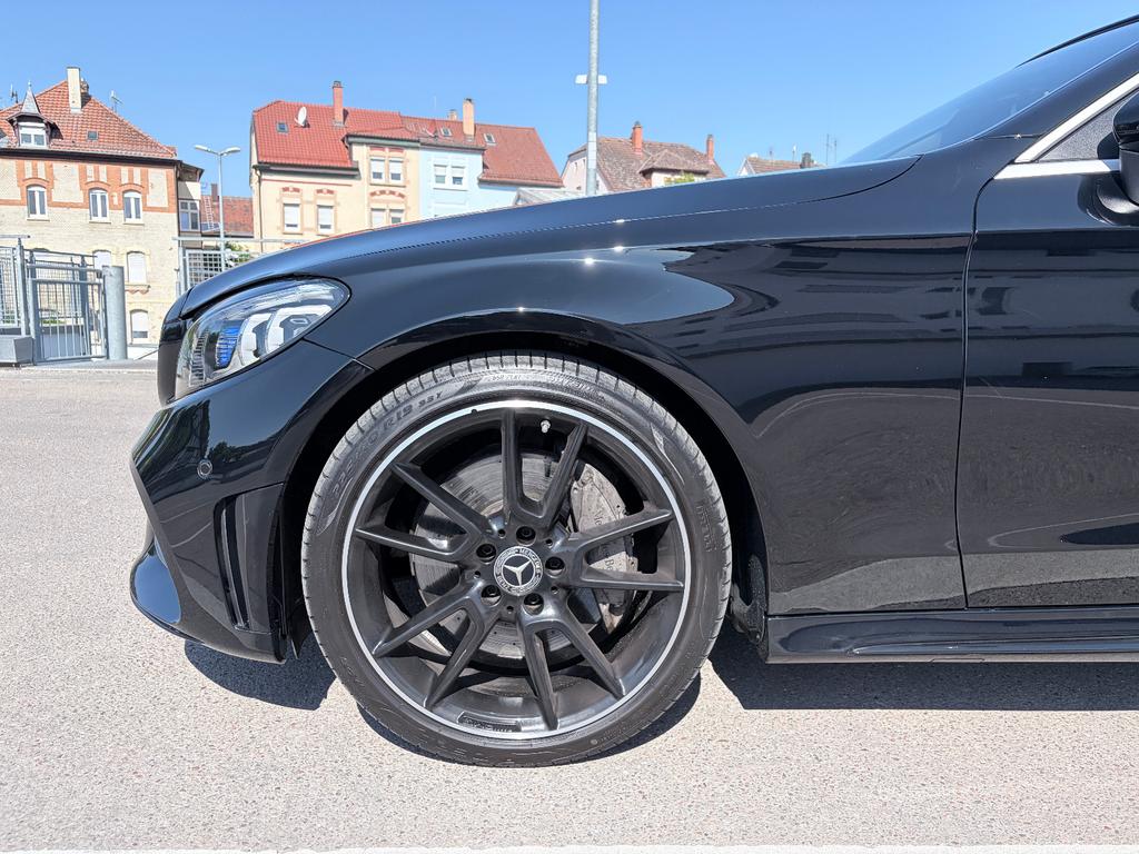 Mercedes-Benz C 300 2023 г. Чёрный, пробег 51300 км