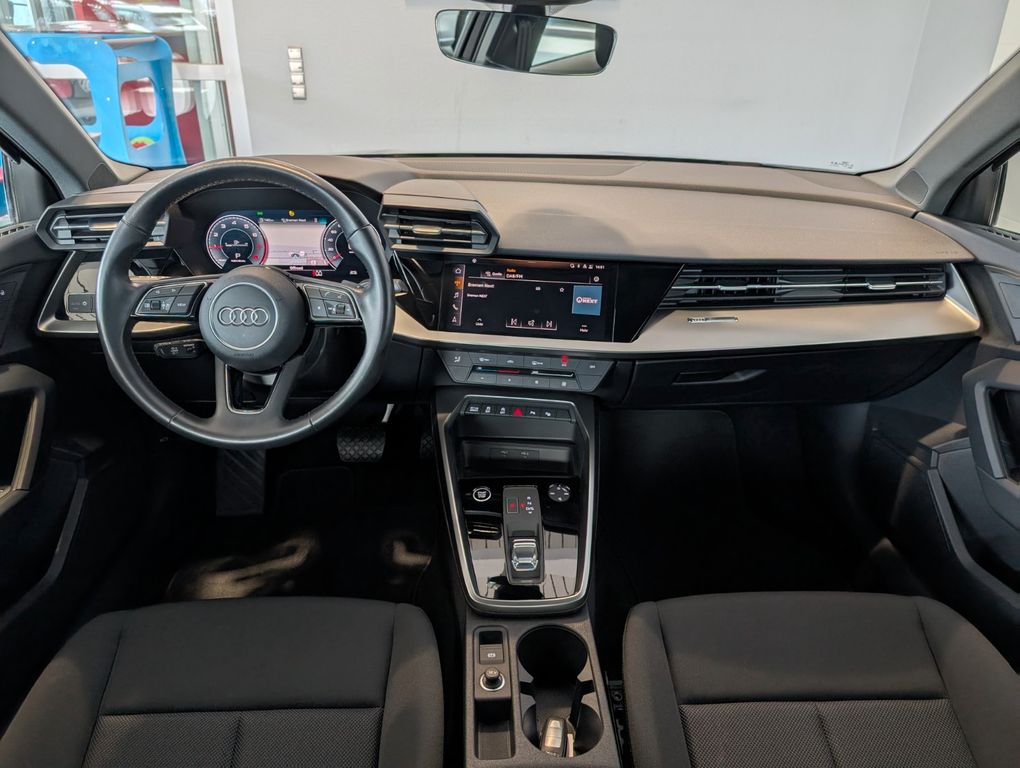 Audi A3 2022 г. Чёрный, пробег 41672 км