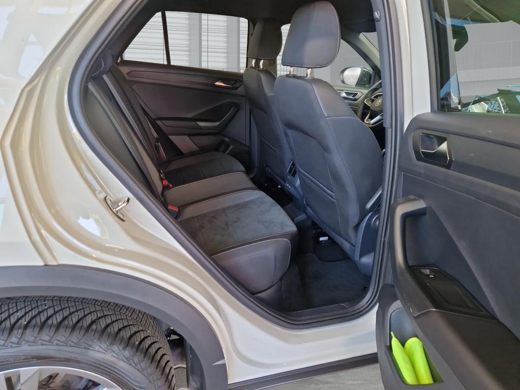 Volkswagen T-Roc 2023 г. Серый, пробег 40682 км