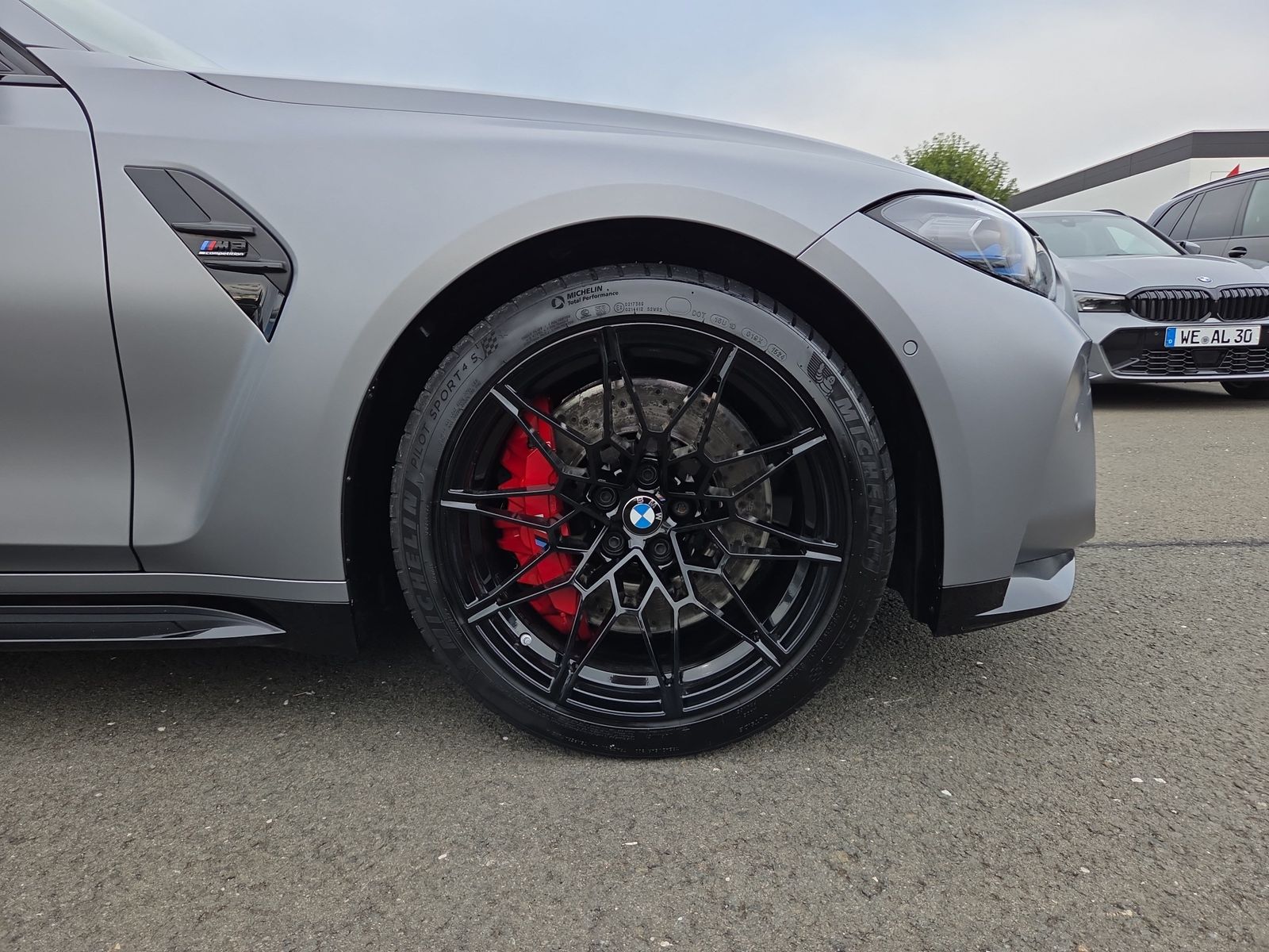 BMW M3 2024 г. Серый, пробег 40269 км