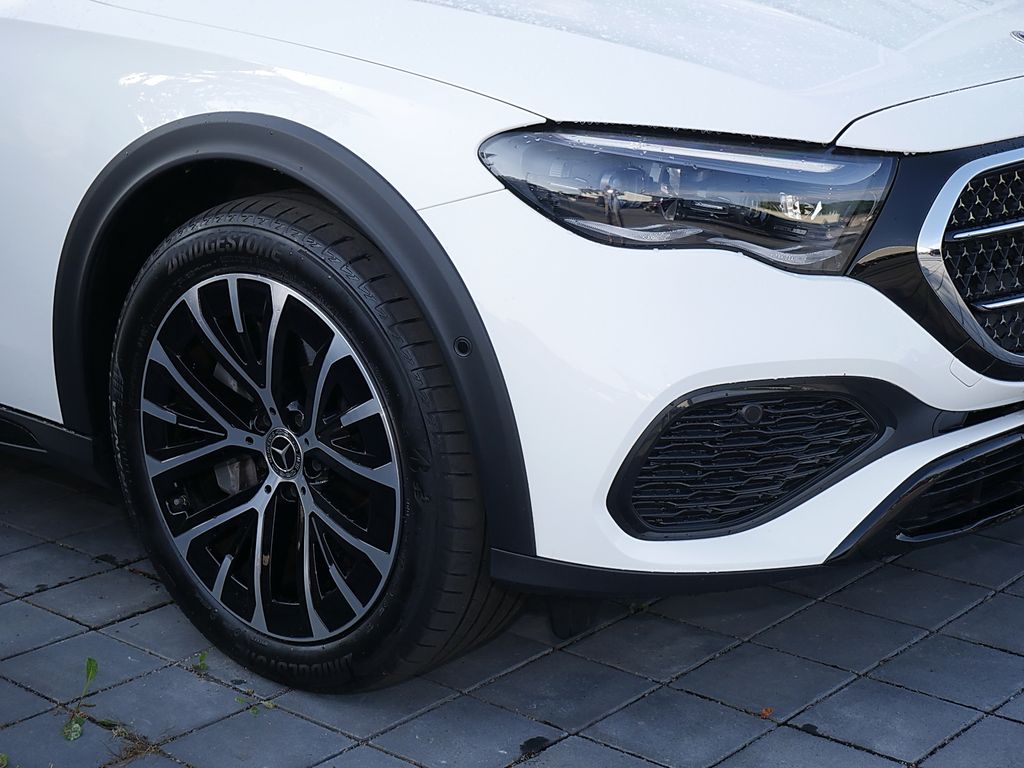 Mercedes-Benz E 450 2025 г. Белый, пробег 38531 км
