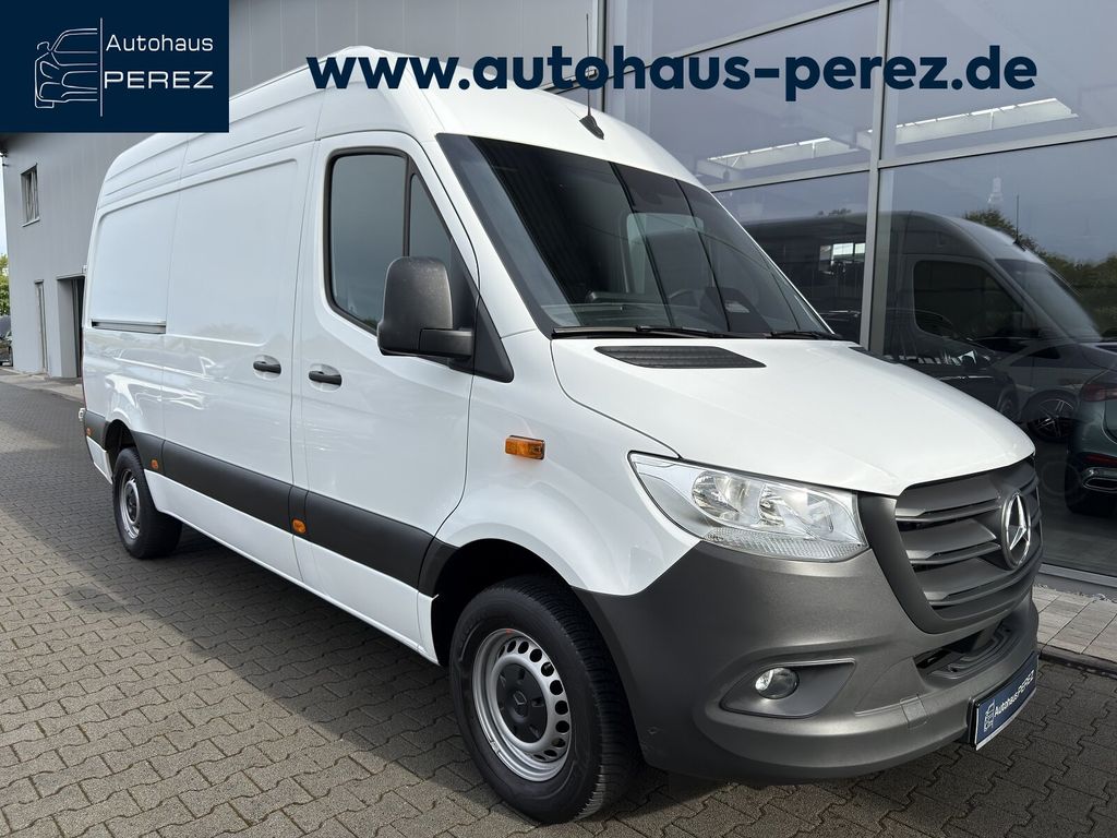 Mercedes-Benz SPRINTER 2024 г. Белый, пробег 24950 км