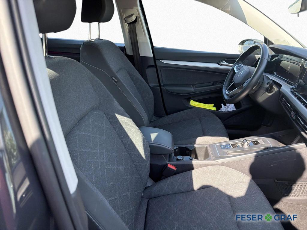 Volkswagen Golf 2023 г. Серый, пробег 43700 км