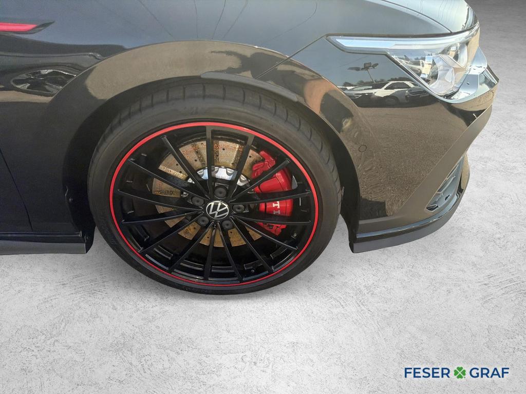 Volkswagen Golf 2023 г. Чёрный, пробег 29200 км