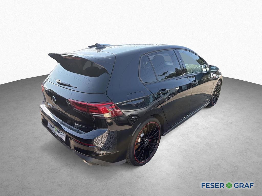 Volkswagen Golf 2023 г. Чёрный, пробег 29200 км