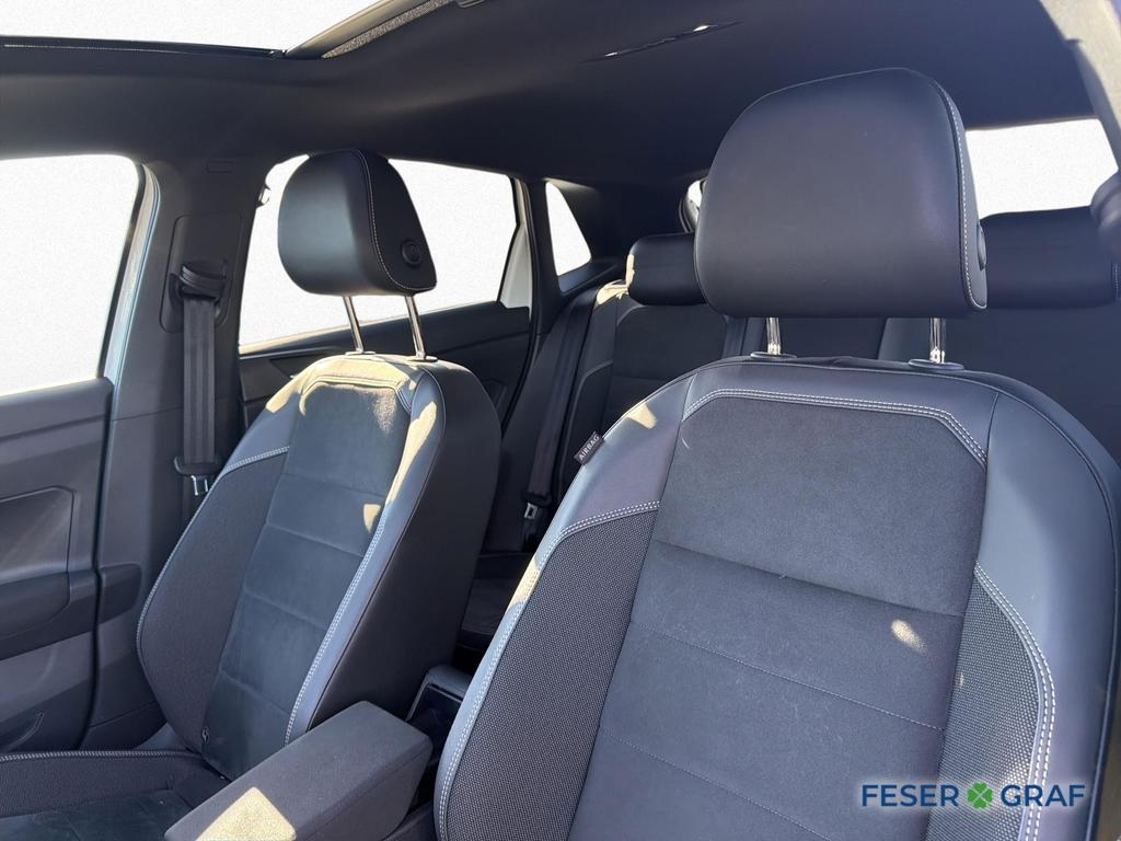 Volkswagen Polo 2023 г. Белый, пробег 30000 км