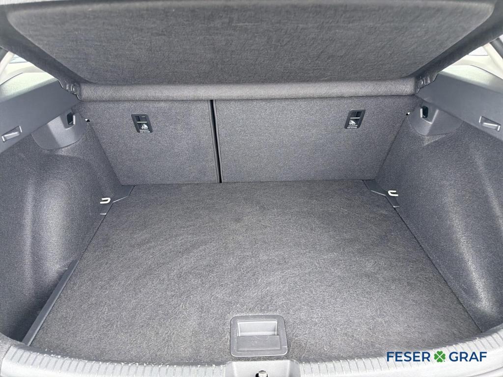 Volkswagen Taigo 2023 г. Серый, пробег 56300 км