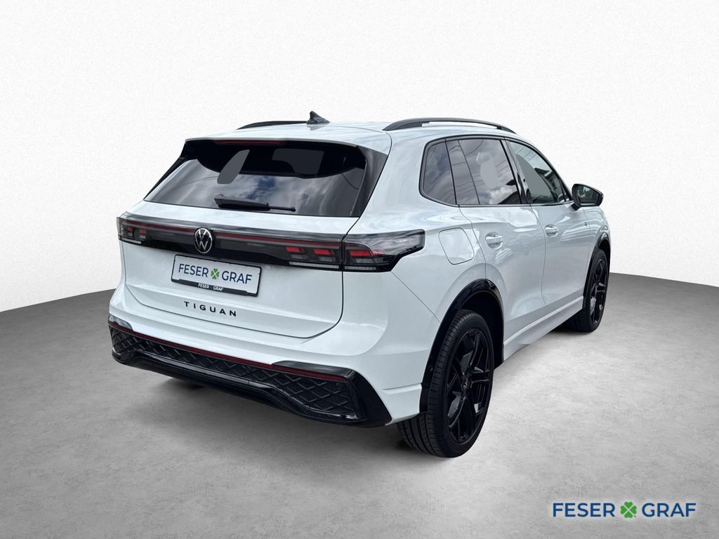 Volkswagen Tiguan 2025 г. Белый, пробег 21350 км