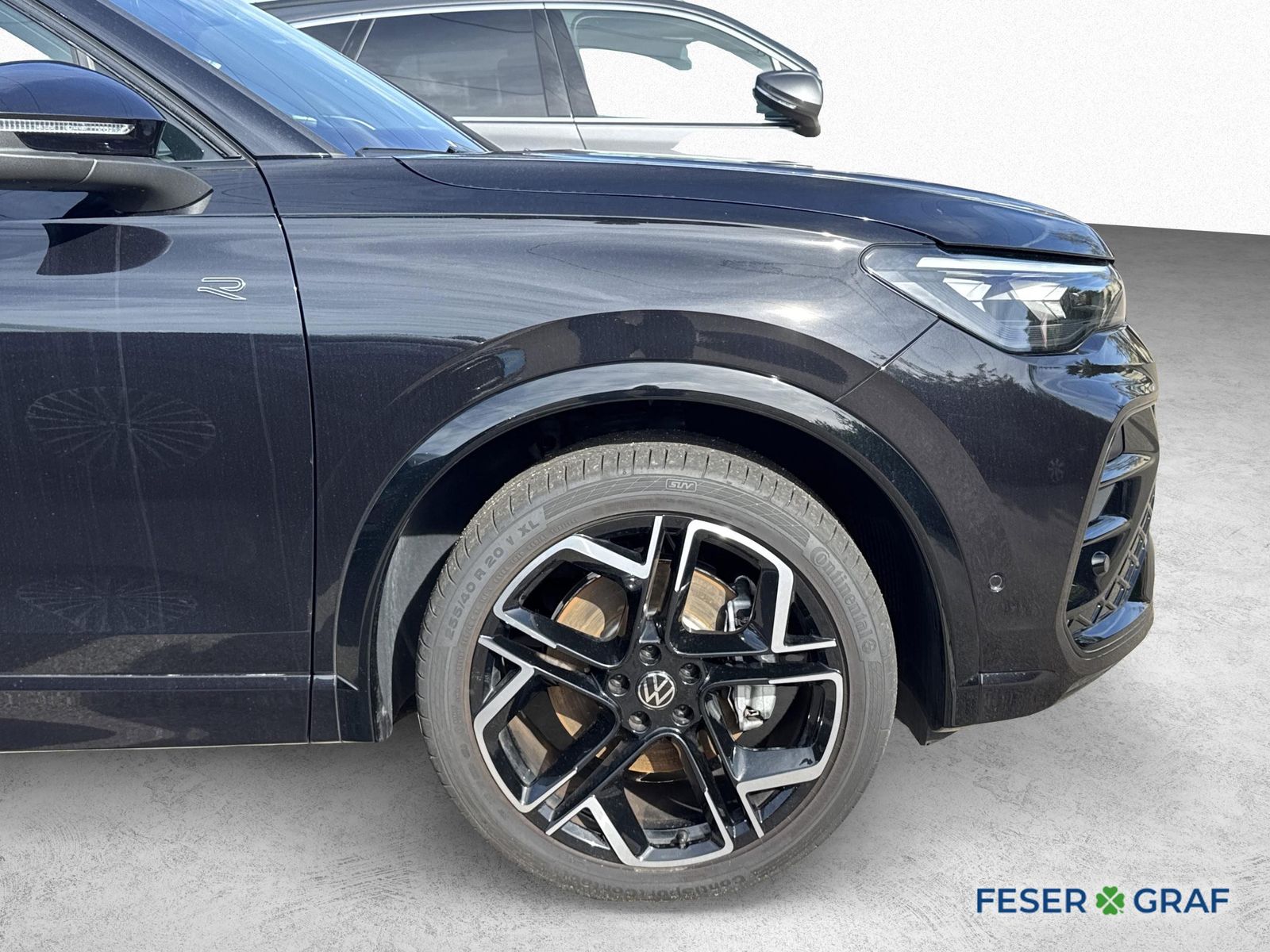 Volkswagen Tiguan 2025 г. Чёрный, пробег 14400 км