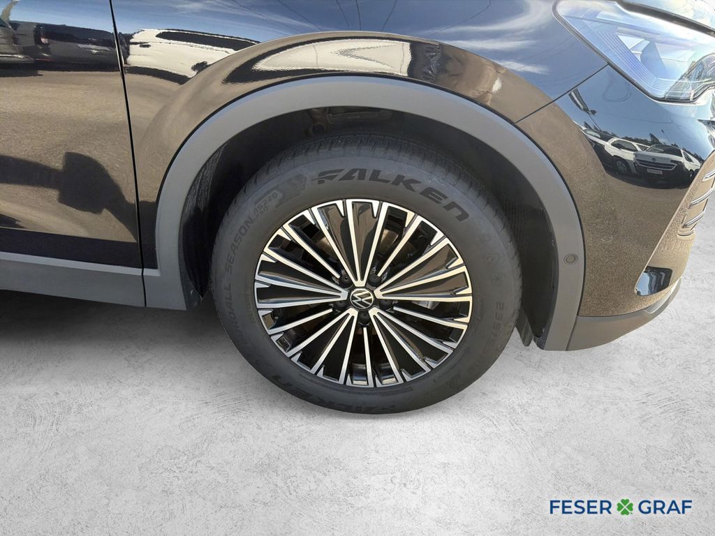 Volkswagen Tiguan 2025 г. Чёрный, пробег 26300 км