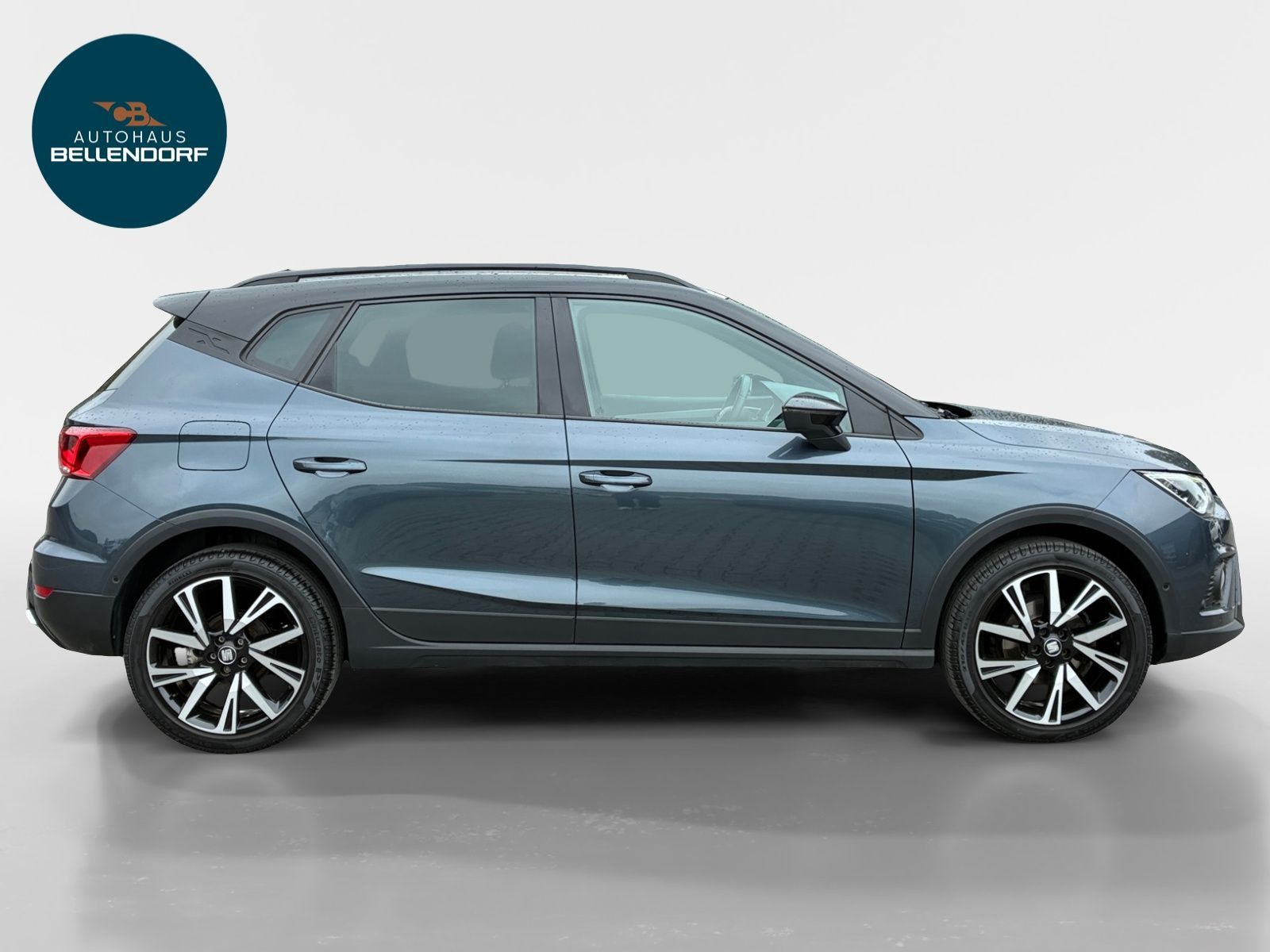 SEAT Arona 2021 г. Серый, пробег 56581 км