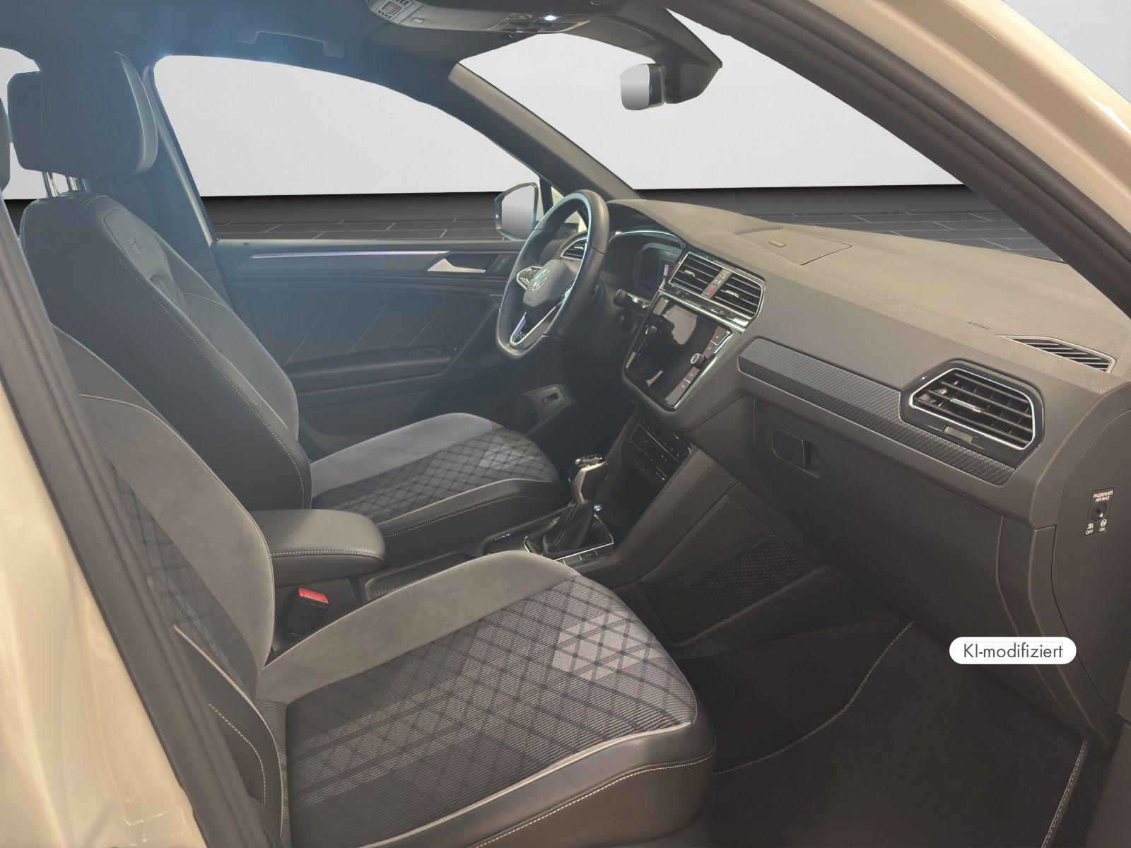 Volkswagen Tiguan 2022 г. Белый, пробег 57617 км