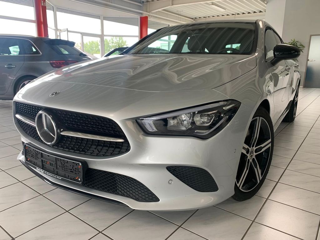Mercedes-Benz CLA 250 SHOOTING BRAKE 2023 г. Серебристый, пробег 27710 км
