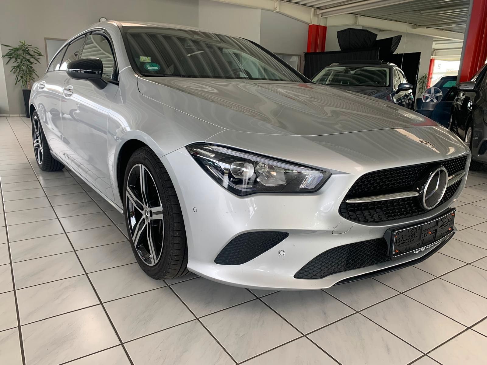 Mercedes-Benz CLA 250 SHOOTING BRAKE 2023 г. Серебристый, пробег 27710 км
