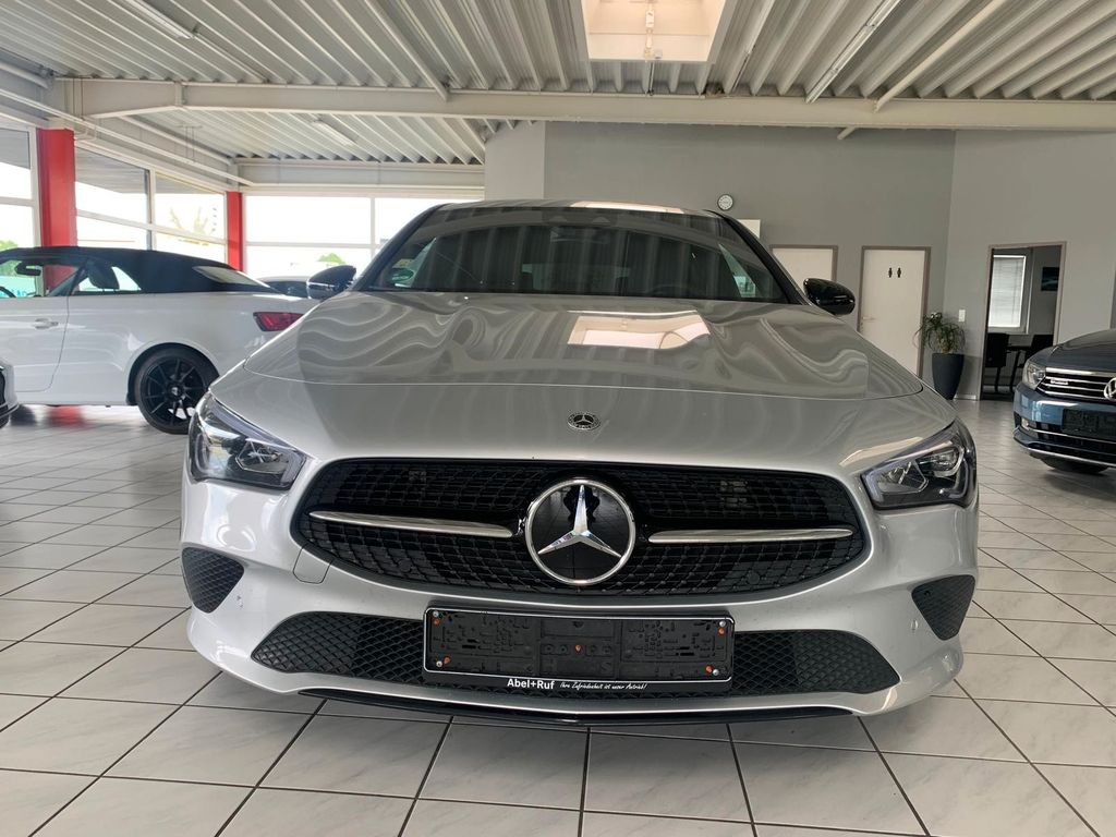 Mercedes-Benz CLA 250 SHOOTING BRAKE 2023 г. Серебристый, пробег 27710 км