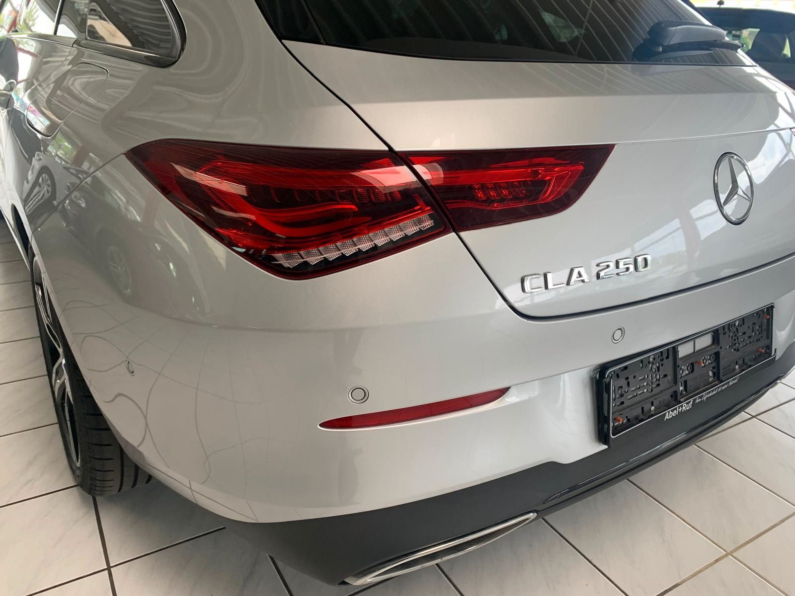 Mercedes-Benz CLA 250 SHOOTING BRAKE 2023 г. Серебристый, пробег 27710 км