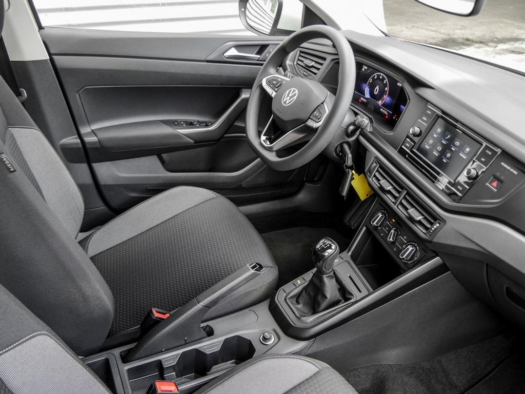 Volkswagen Taigo 2022 г. Серый, пробег 36662 км