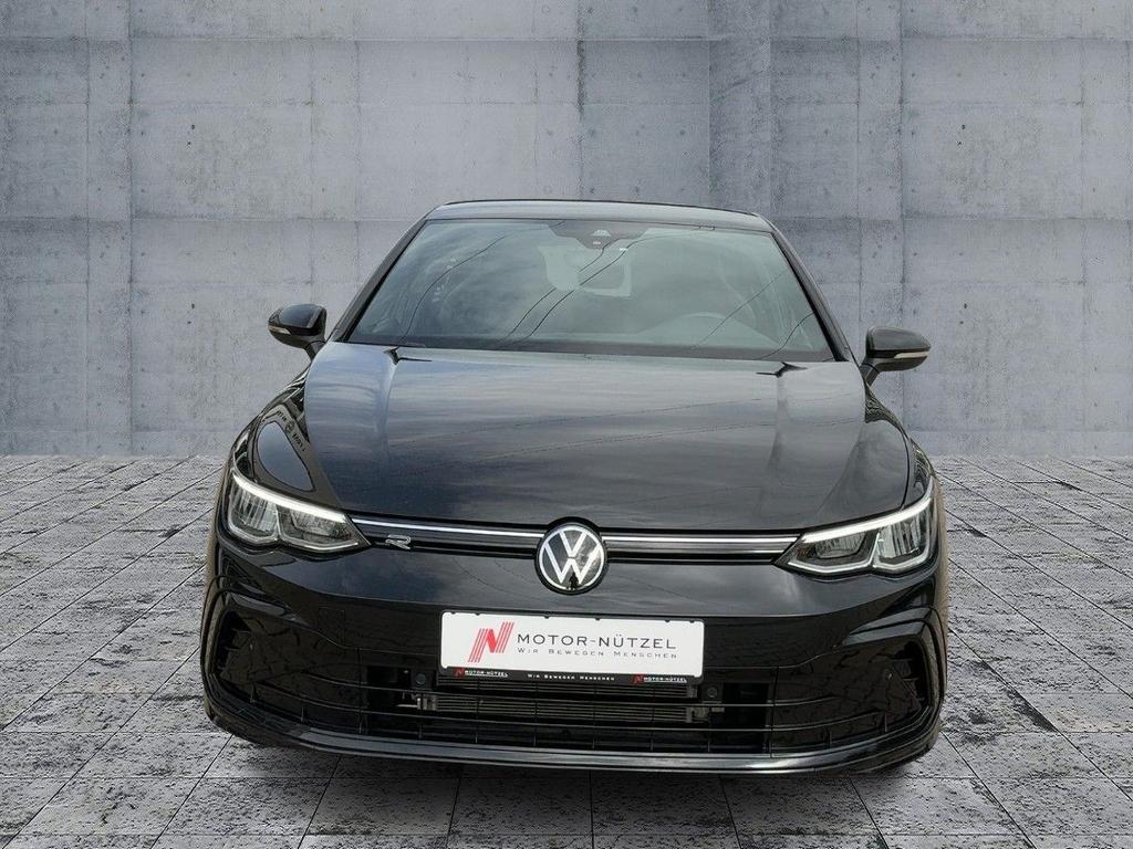Volkswagen Golf 2024 г. Чёрный, пробег 22841 км