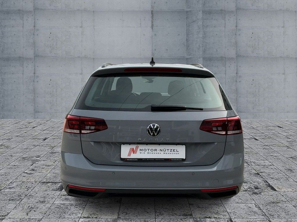 Volkswagen PASSAT VARIANT 2023 г. Серый, пробег 30443 км