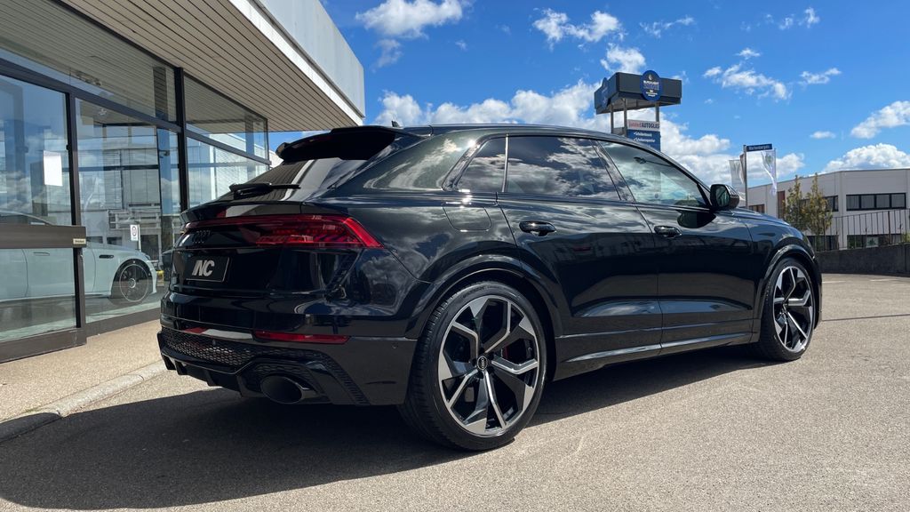 Audi RSQ8 2021 г. Чёрный, пробег 49217 км