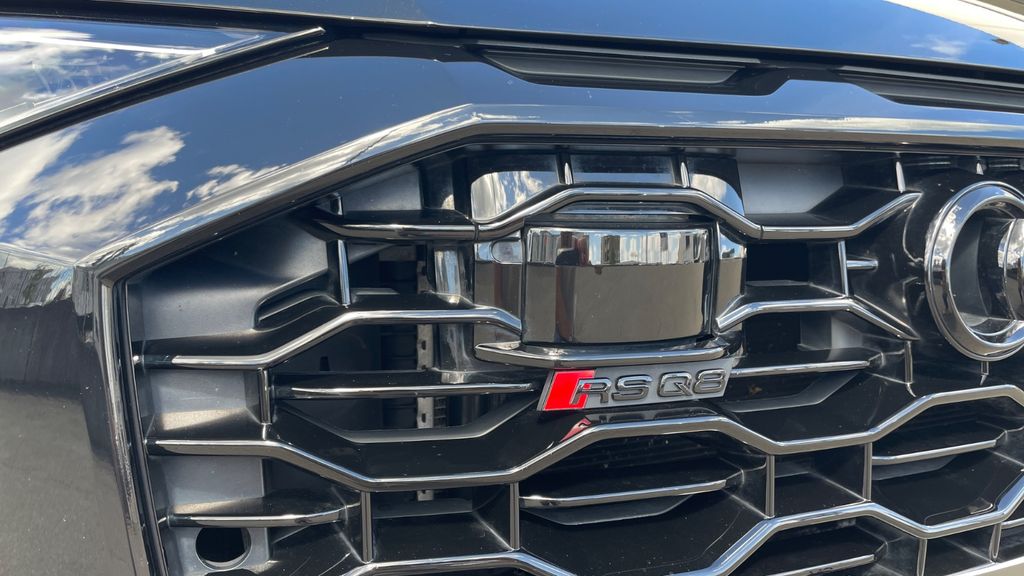 Audi RSQ8 2021 г. Чёрный, пробег 49217 км