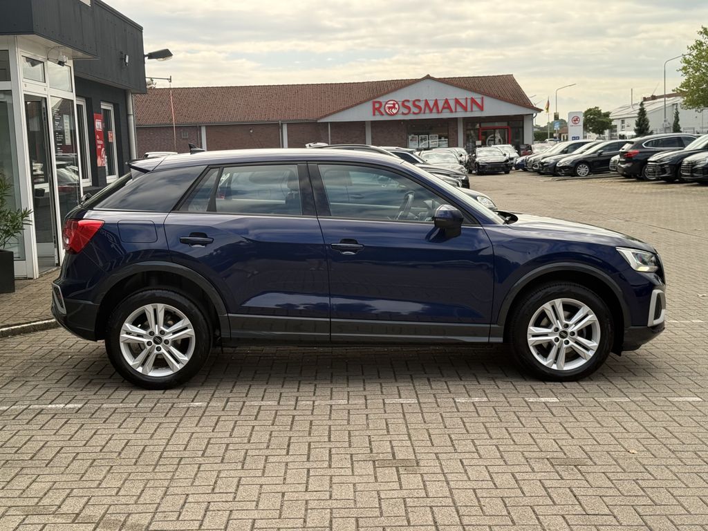 Audi Q2 2024 г. Синий, пробег 17830 км