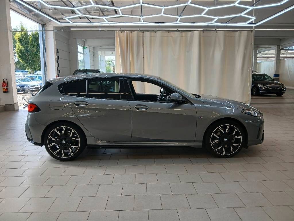BMW 120 2025 г. Серый, пробег 50900 км