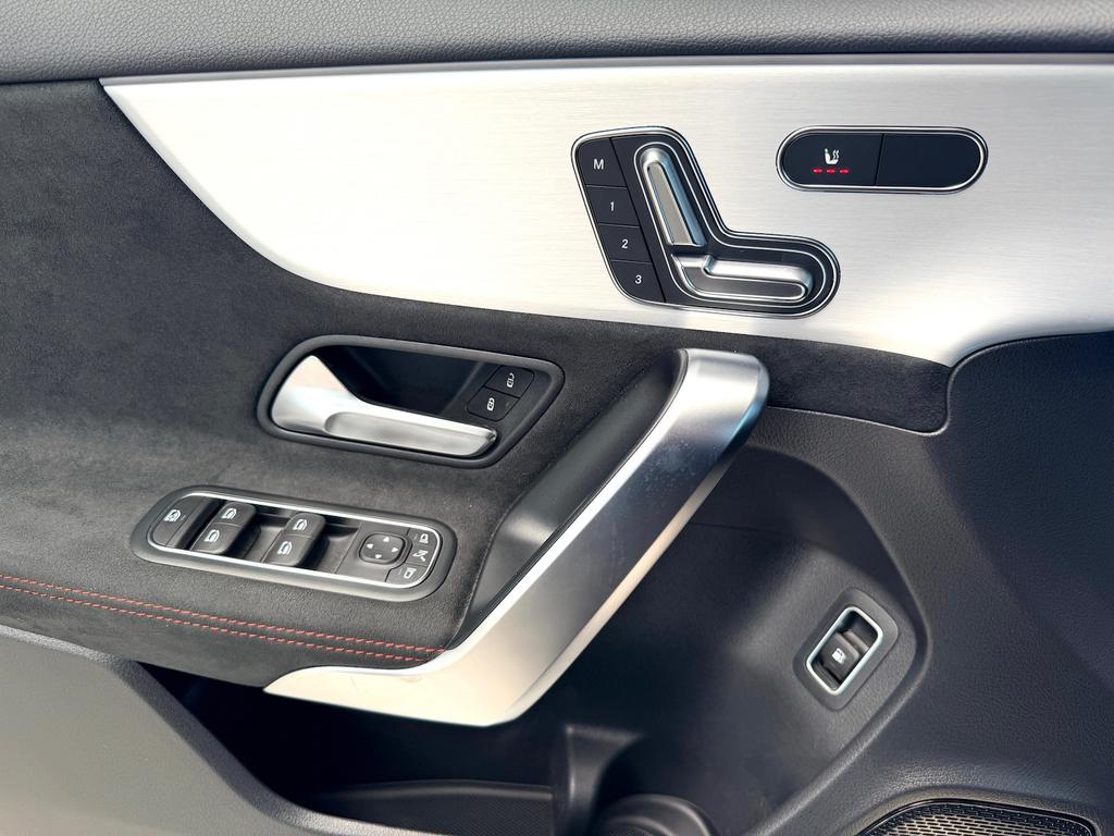 Mercedes-Benz A 250 2025 г. Серый, пробег 7700 км