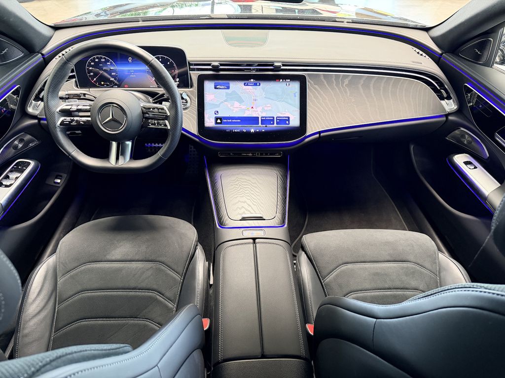 Mercedes-Benz E 220 2025 г. Серый, пробег 15400 км