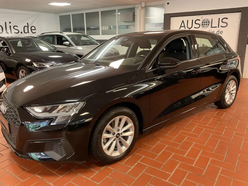 Audi A3 2022 г. Чёрный, пробег 60000 км