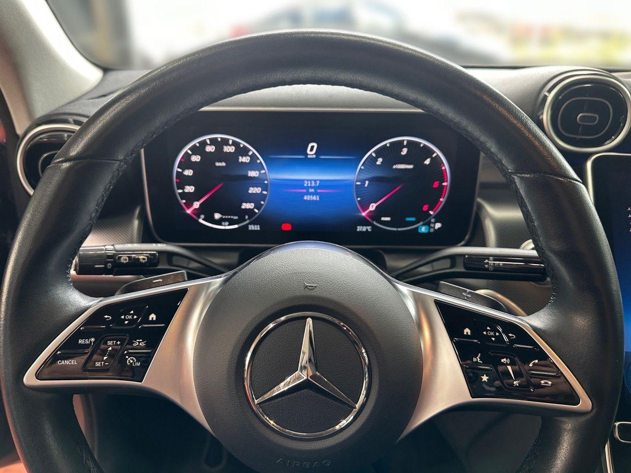 Mercedes-Benz GLC 220 2023 г. Серый, пробег 40557 км