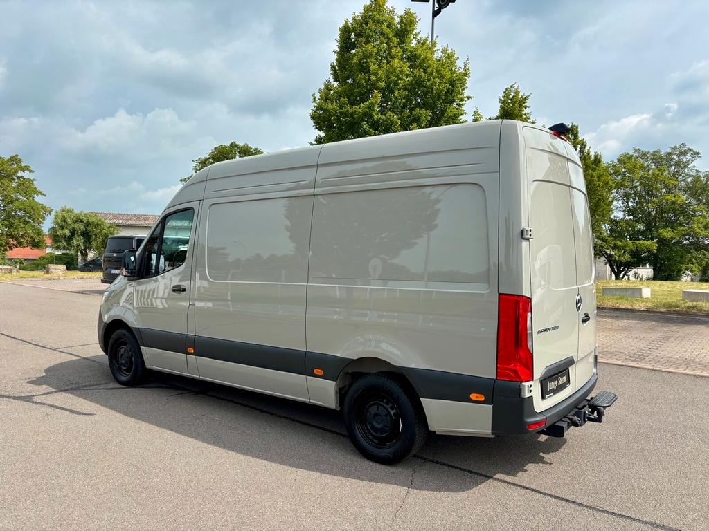 Mercedes-Benz SPRINTER 2025 г. Серый, пробег 28670 км