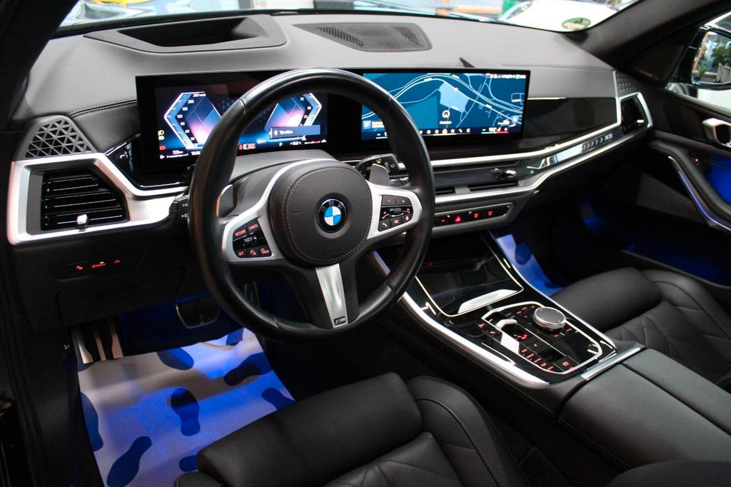 BMW X5 2024 г. Чёрный, пробег 33000 км