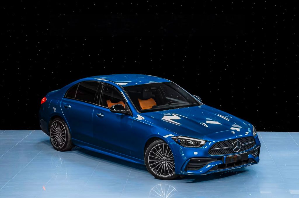 Mercedes-Benz C 200 2022 г. Синий, пробег 52000 км