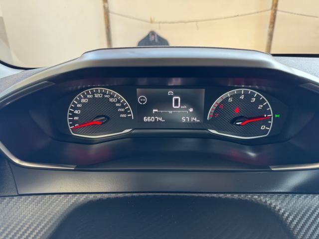 Peugeot 208 2023 г. Жёлтый, пробег 59999 км
