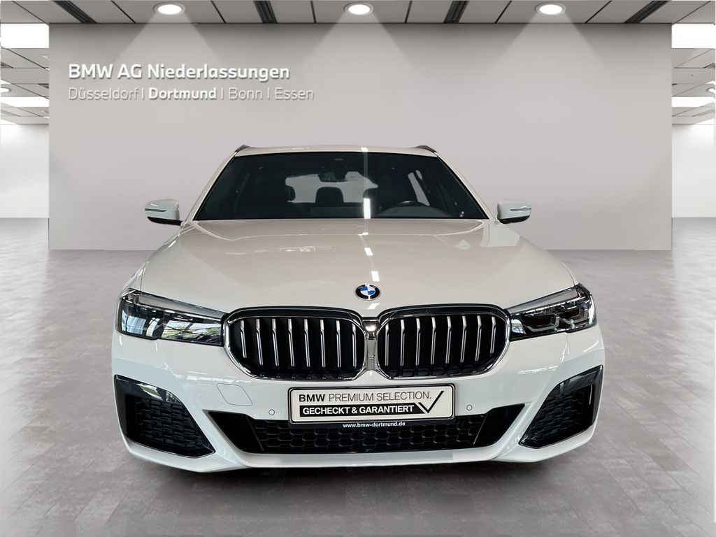 BMW 530 2023 г. Белый, пробег 20370 км