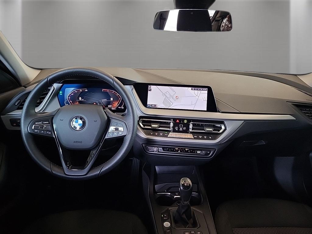 BMW 118 2023 г. Серый, пробег 22535 км