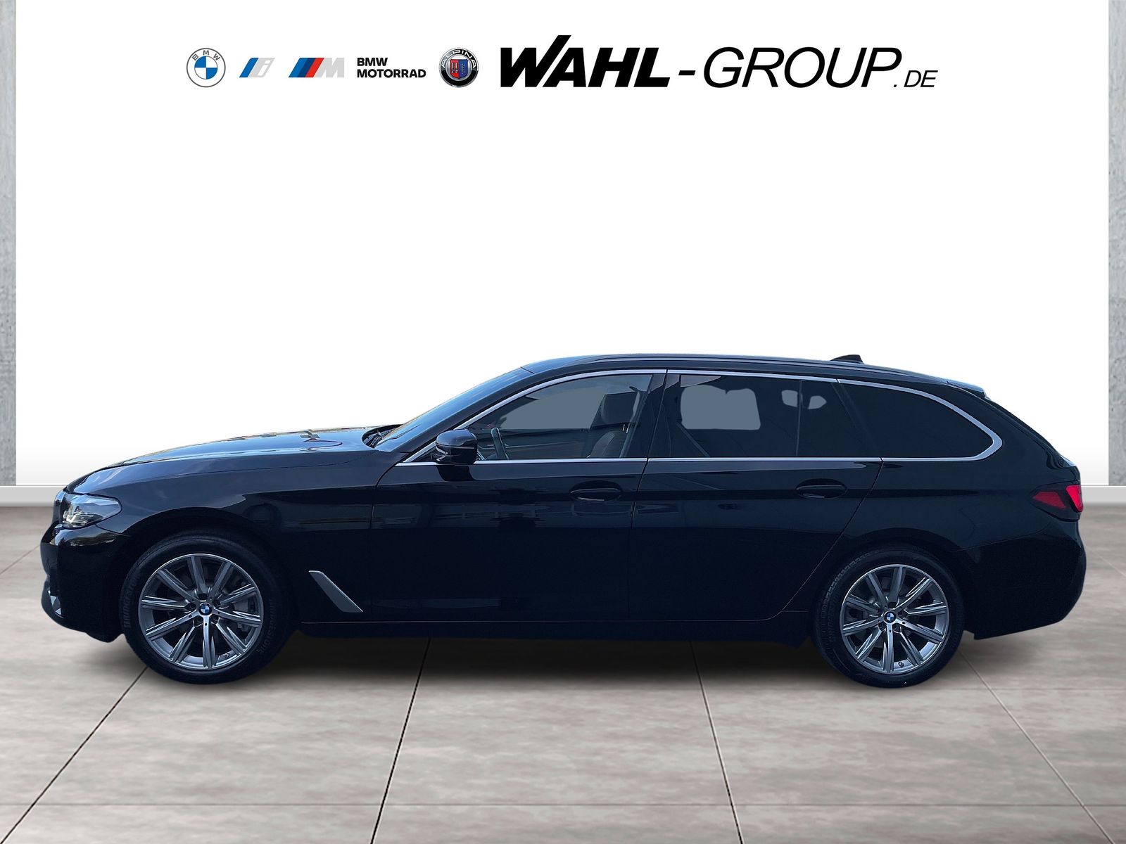 BMW 530 2023 г. Чёрный, пробег 36872 км