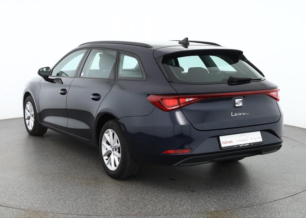SEAT Leon 2022 г. Синий, пробег 39859 км