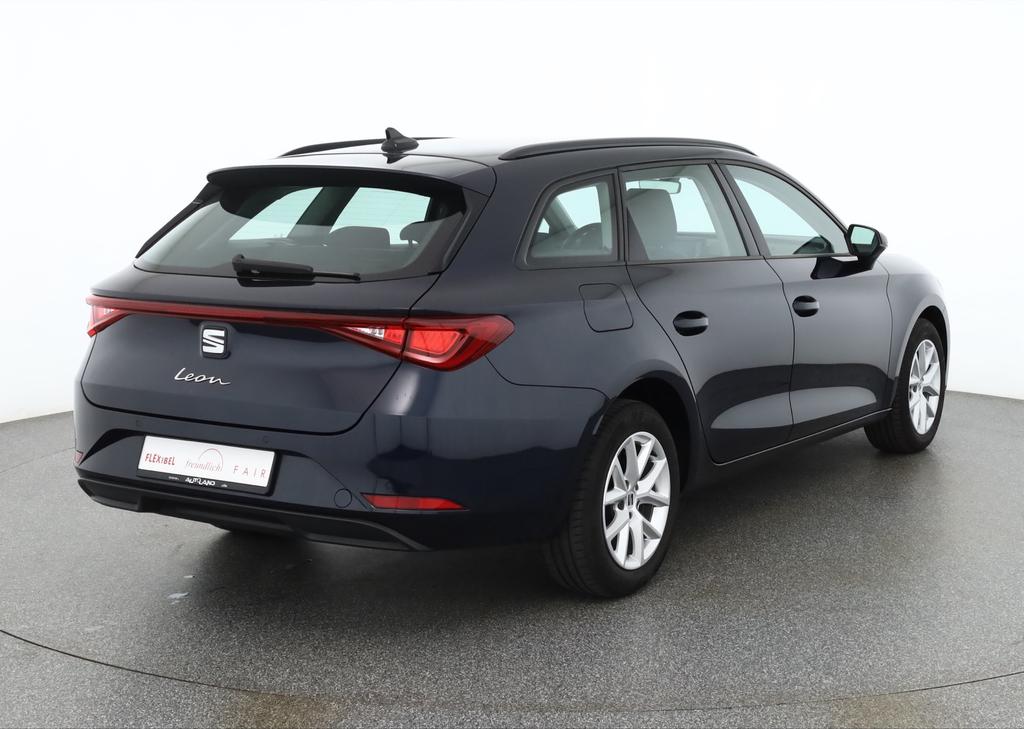 SEAT Leon 2022 г. Синий, пробег 39859 км