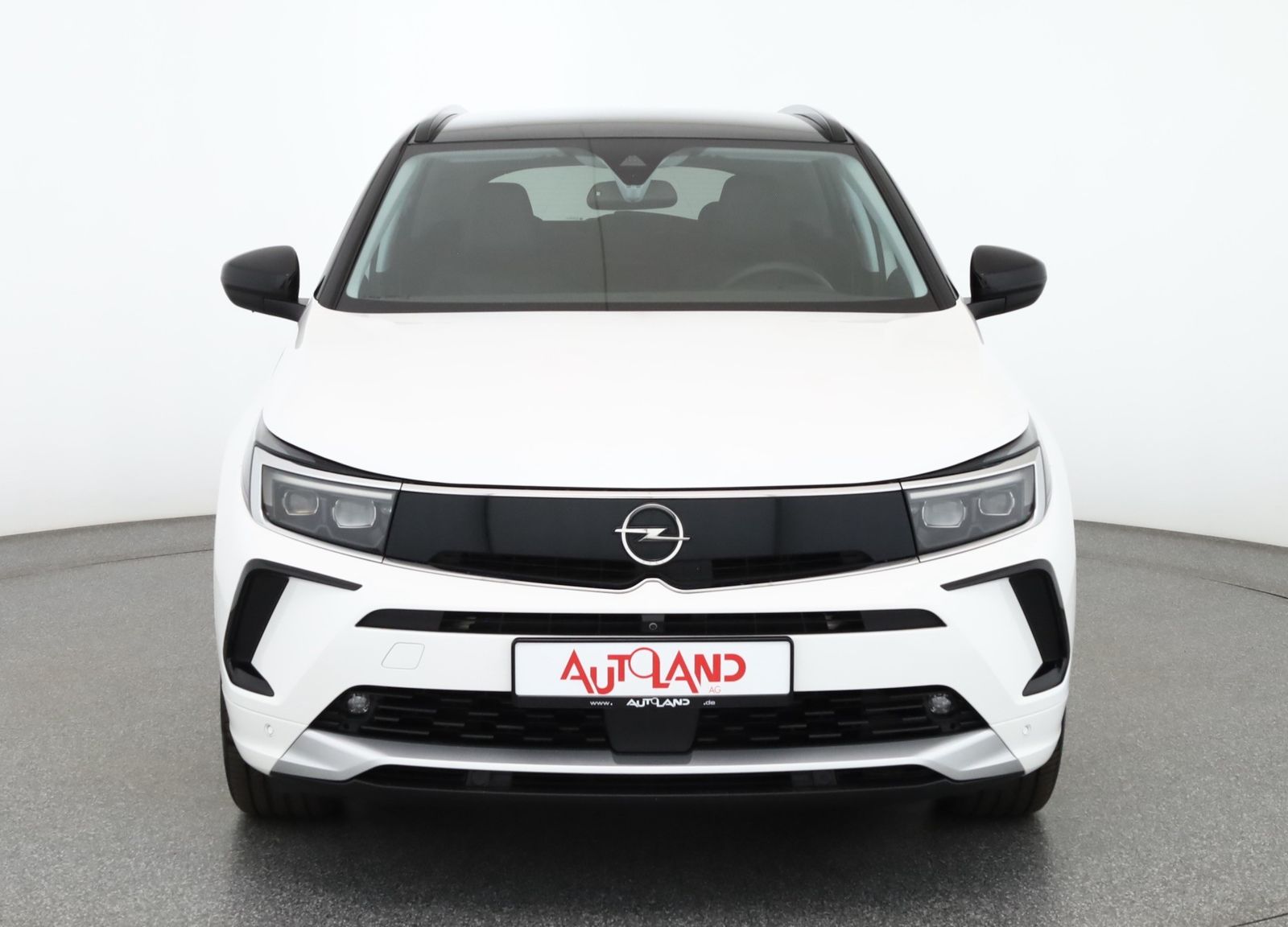 Opel GRANDLAND (X) 2023 г. Белый, пробег 42971 км