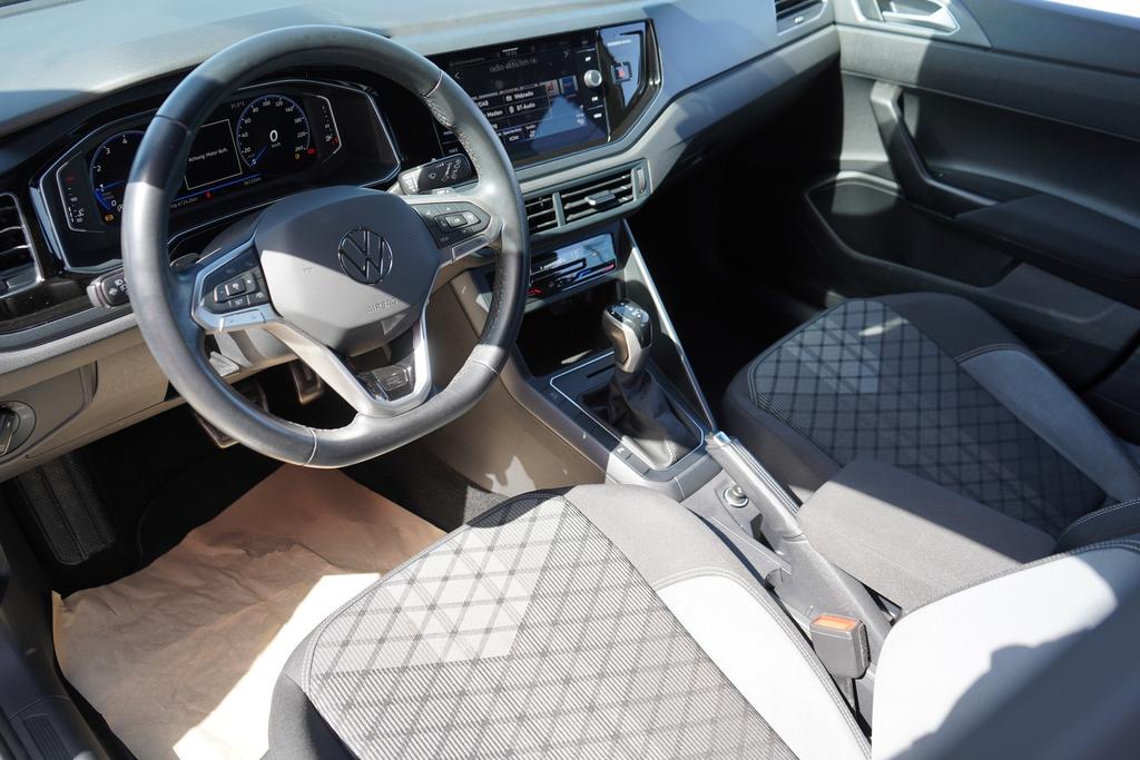 Volkswagen Taigo 2024 г. Серый, пробег 38605 км